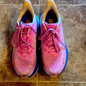 Hoka clifton 9 great condition